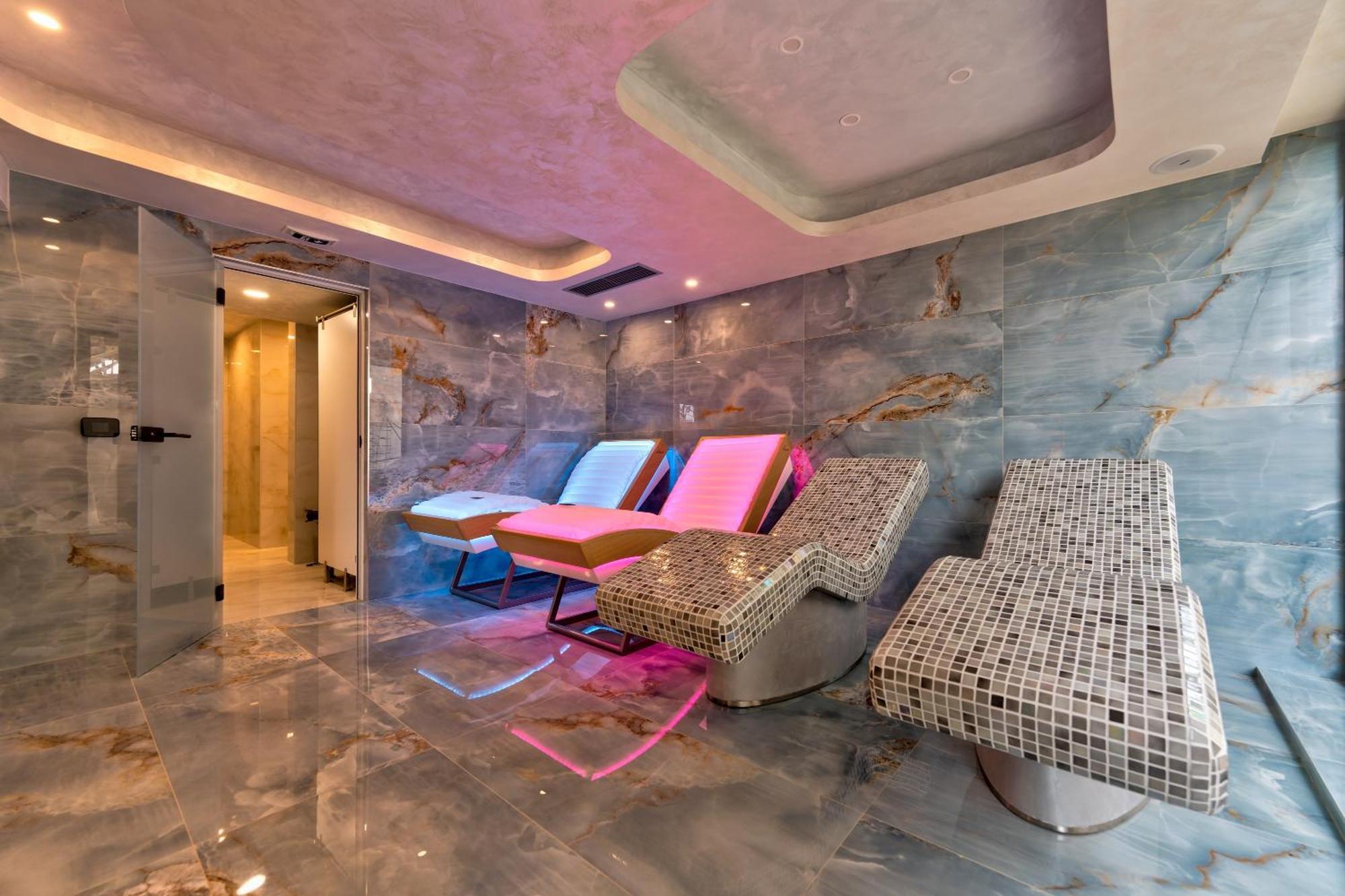 Golden Panorama Spa & Wellness ซลาตีบอร์ ภายนอก รูปภาพ