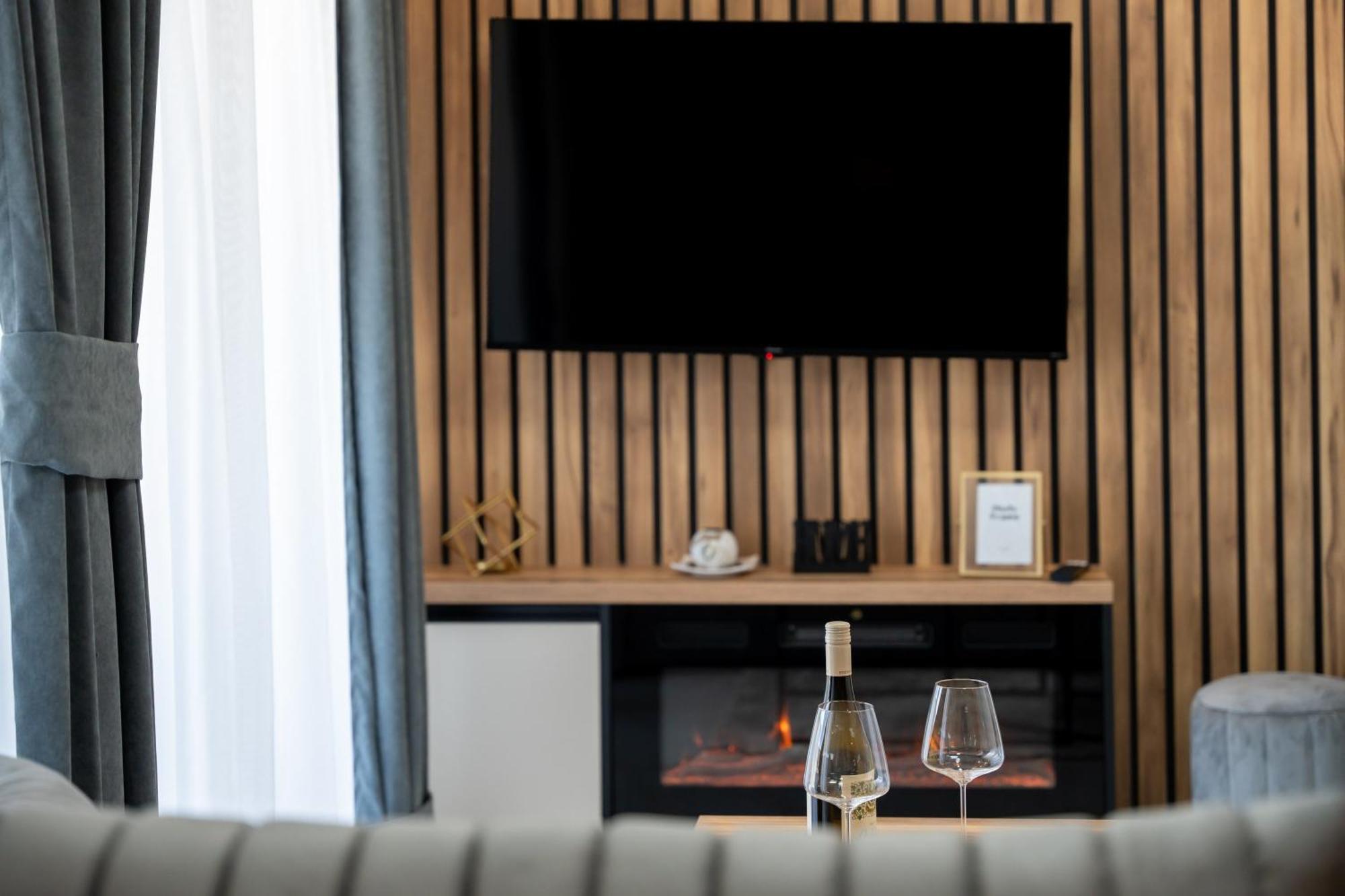 Golden Panorama Spa & Wellness ซลาตีบอร์ ภายนอก รูปภาพ